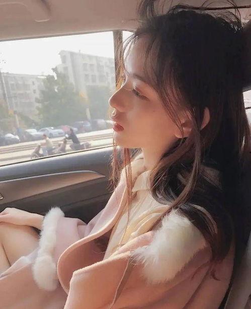 吃瓜网红高清头像女,揭秘吃瓜网红高清头像背后的故事